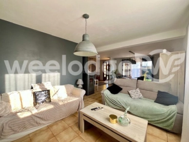 Maison à vendre 6 pièces de 127 m² à Saint-Clair-sur-Epte