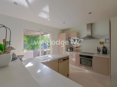 Maison à vendre 8 pièces de 207 m² à Conflans-Sainte-Honorine