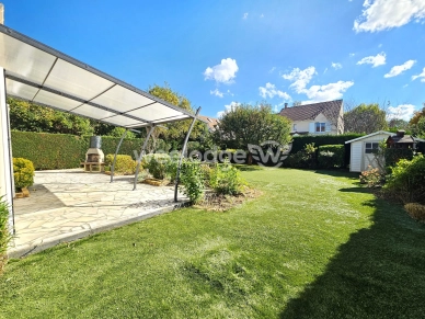 Maison à vendre 6 pièces de 141 m² à Neuville-sur-Oise