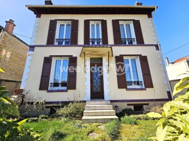 Maison à vendre 9 pièces de 233 m² à Pierrelaye