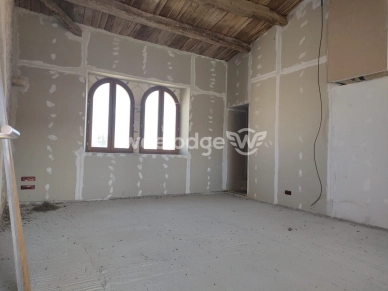 Maison à vendre 10 pièces de 260 m² à Saint-Christol
