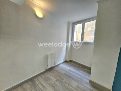 Appartement à vendre 2 pièces de 30 m² à Rougiers