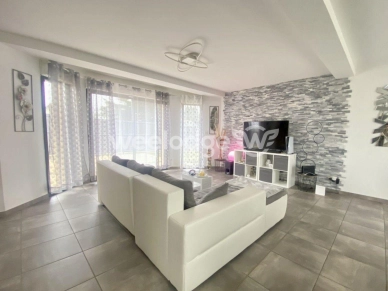 Maison à vendre 6 pièces de 115 m² à Saint-Clair-sur-Epte