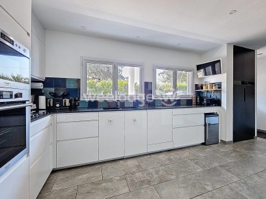 Maison à vendre 8 pièces de 132 m² à Conflans-Sainte-Honorine