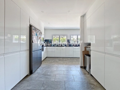 Maison à vendre 8 pièces de 132 m² à Conflans-Sainte-Honorine
