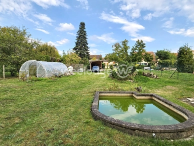Maison à vendre 8 pièces de 232 m² à Neuville-sur-Oise