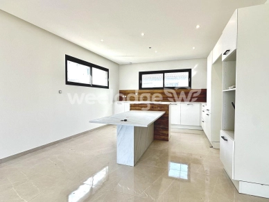 Maison à vendre 5 pièces de 140 m² à Arles
