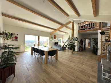 Maison à vendre 7 pièces de 226,6 m² à Gimont