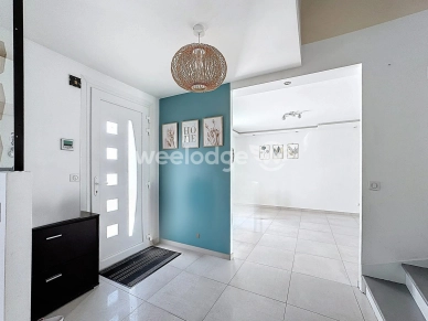 Maison à vendre 6 pièces de 107 m² à Chanteloup-les-Vignes
