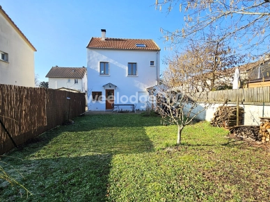 Maison à vendre 6 pièces de 145 m² à Conflans-Sainte-Honorine