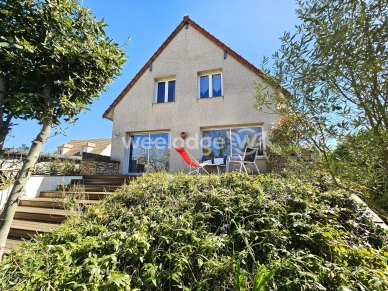 Maison à vendre 7 pièces de 165 m² à Conflans-Sainte-Honorine