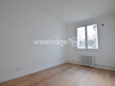 Appartement à louer 4 pièces de 71,85 m² à Rueil-Malmaison