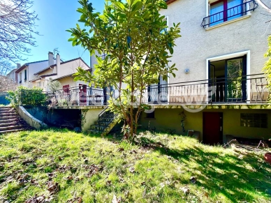 Maison à vendre 5 pièces de 159,75 m² à Noisy-le-Sec