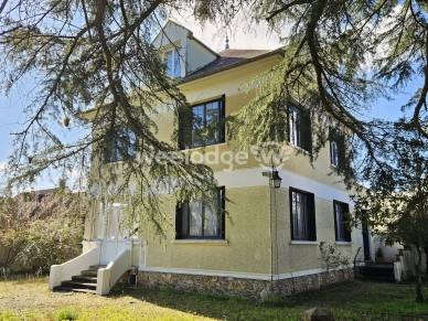 Maison à vendre 7 pièces de 158 m² à Conflans-Sainte-Honorine