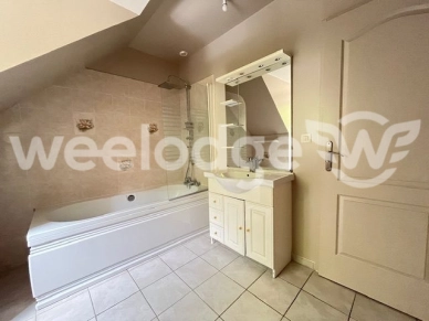 Maison à vendre 5 pièces de 86 m² à Sérifontaine