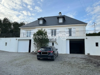 Maison à vendre 10 pièces de 187 m² à Treillières