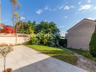 Maison à vendre 6 pièces de 120 m² à Jouy-le-Moutier