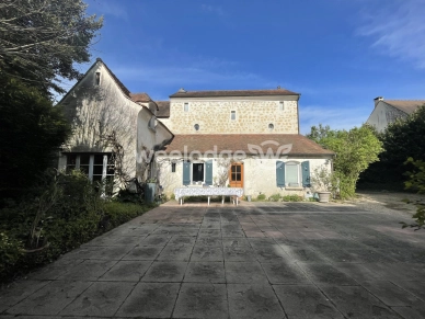 Maison à vendre 7 pièces de 185 m² à Vauréal