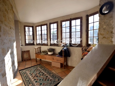 Maison à vendre 7 pièces de 173 m² à Jouy-le-Moutier