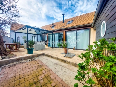 Maison à vendre 6 pièces de 170 m² à Saint-Aubin-des-Bois