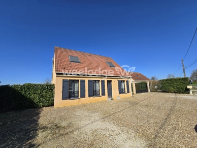 Maison à vendre 6 pièces de 110 m² à Montigny-le-Chartif
