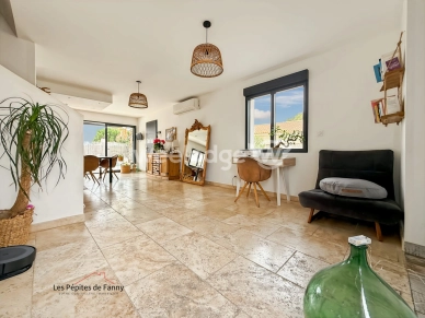 Maison à vendre 4 pièces de 96 m² à La Fare-les-Oliviers