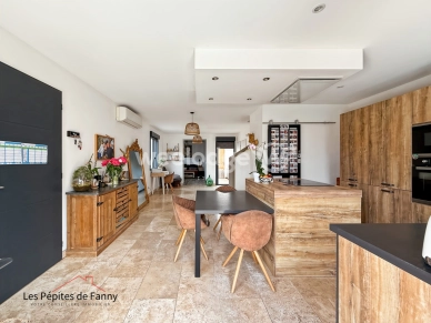 Maison à vendre 4 pièces de 96 m² à La Fare-les-Oliviers