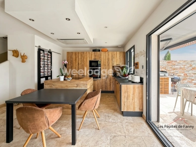 Maison à vendre 4 pièces de 96 m² à La Fare-les-Oliviers