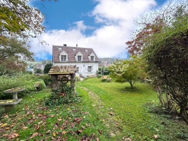 Maison à vendre 8 pièces de 160 m² à Montigny-Lencoup