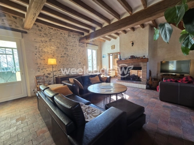 Maison à vendre 7 pièces de 164 m² à Charonville