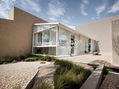 Maison à vendre 1 pièces de 169,3 m² à Lançon-Provence