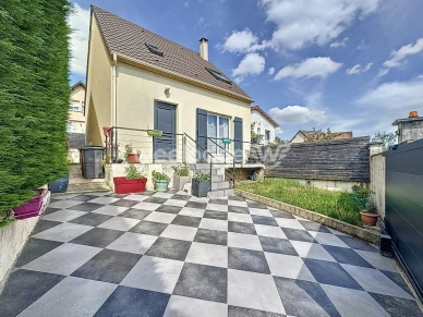 Maison à vendre 5 pièces de 90 m² à Chanteloup-les-Vignes