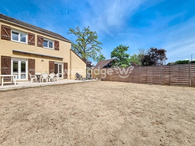 Maison à vendre 5 pièces de 93 m² à Éragny