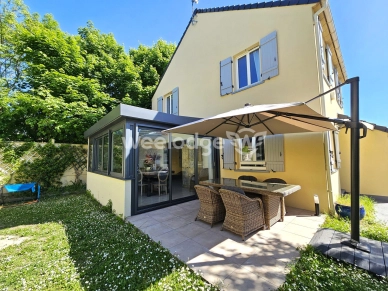 Maison à vendre 5 pièces de 117 m² à Conflans-Sainte-Honorine