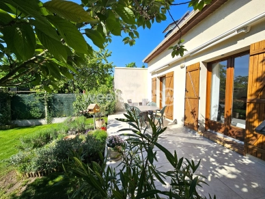 Maison à vendre 6 pièces de 116 m² à Conflans-Sainte-Honorine