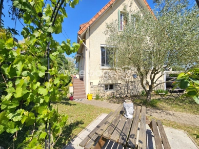 Maison à vendre 7 pièces de 165 m² à Conflans-Sainte-Honorine