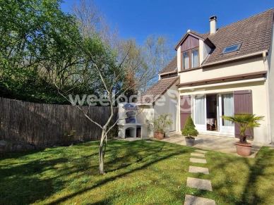 Maison à vendre 4 pièces de 77,5 m² à Jouy-le-Moutier