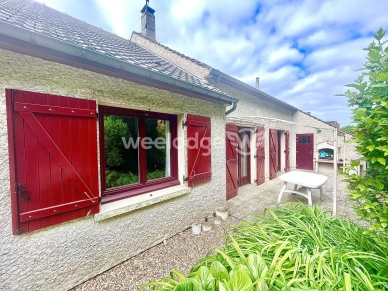 Maison à vendre 6 pièces de 184 m² à Jouy-le-Moutier