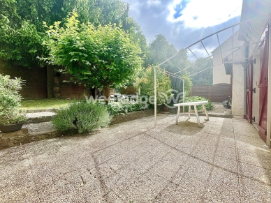 Maison à vendre 6 pièces de 184 m² à Jouy-le-Moutier