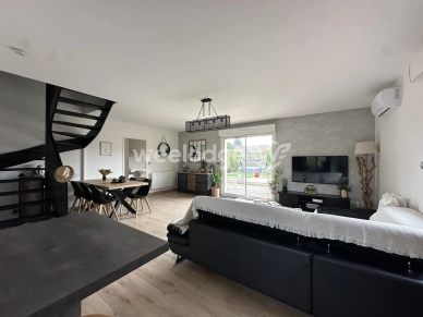 Maison à vendre 5 pièces de 109,1 m² à Pechbonnieu