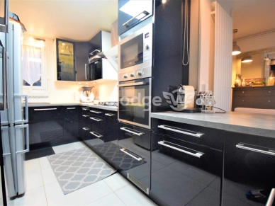 Maison à vendre 6 pièces de 108 m² à Jouy-le-Moutier