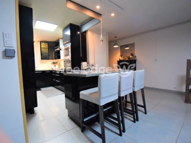Maison à vendre 6 pièces de 108 m² à Jouy-le-Moutier