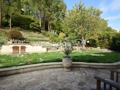 Maison à vendre 6 pièces de 119 m² à Jouy-le-Moutier