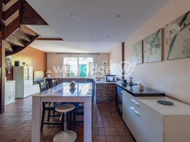 Maison à vendre 6 pièces de 95 m² à Jouy-le-Moutier