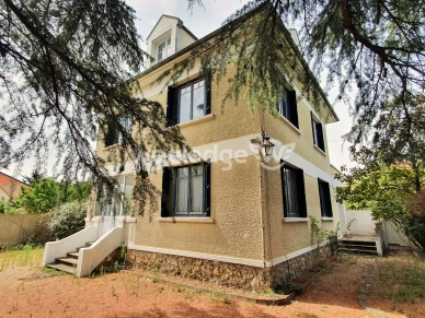 Maison à vendre 7 pièces de 158 m² à Conflans-Sainte-Honorine