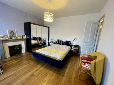 Maison à vendre 7 pièces de 196,9 m² à Bogny-sur-Meuse