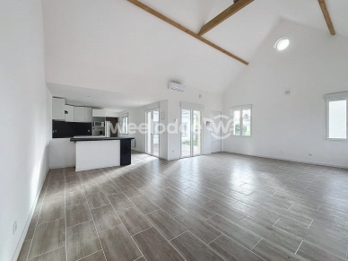 Maison à vendre 6 pièces de 150 m² à Saint-Yon