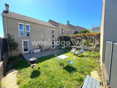 Maison à vendre 6 pièces de 120 m² à Jouy-le-Moutier