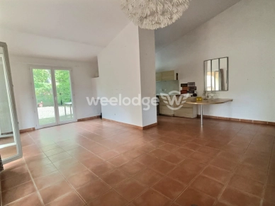 Maison à vendre 4 pièces de 104 m² à Jouques