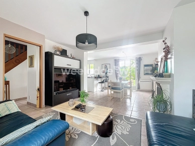 Maison à vendre 6 pièces de 103 m² à Maurecourt